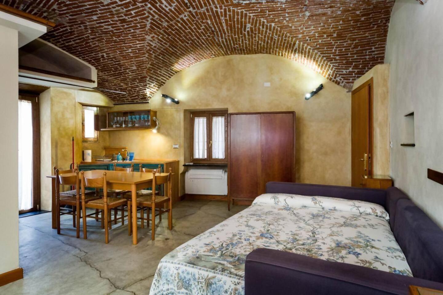 Apartment Lovingenoa Red Passion