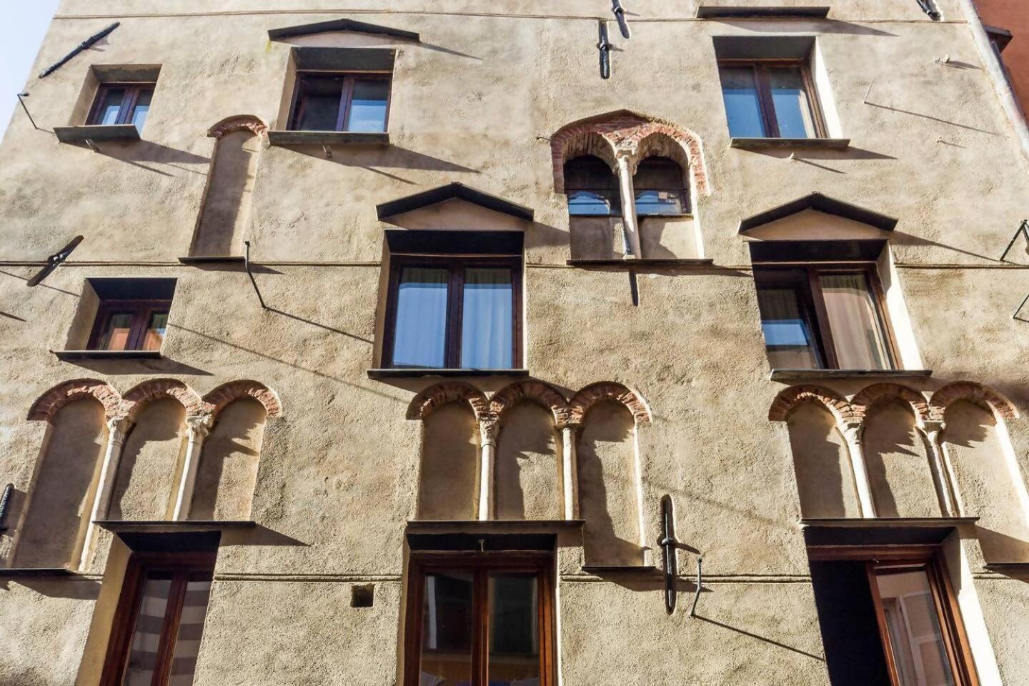 Lovingenoa Red Passion Apartment