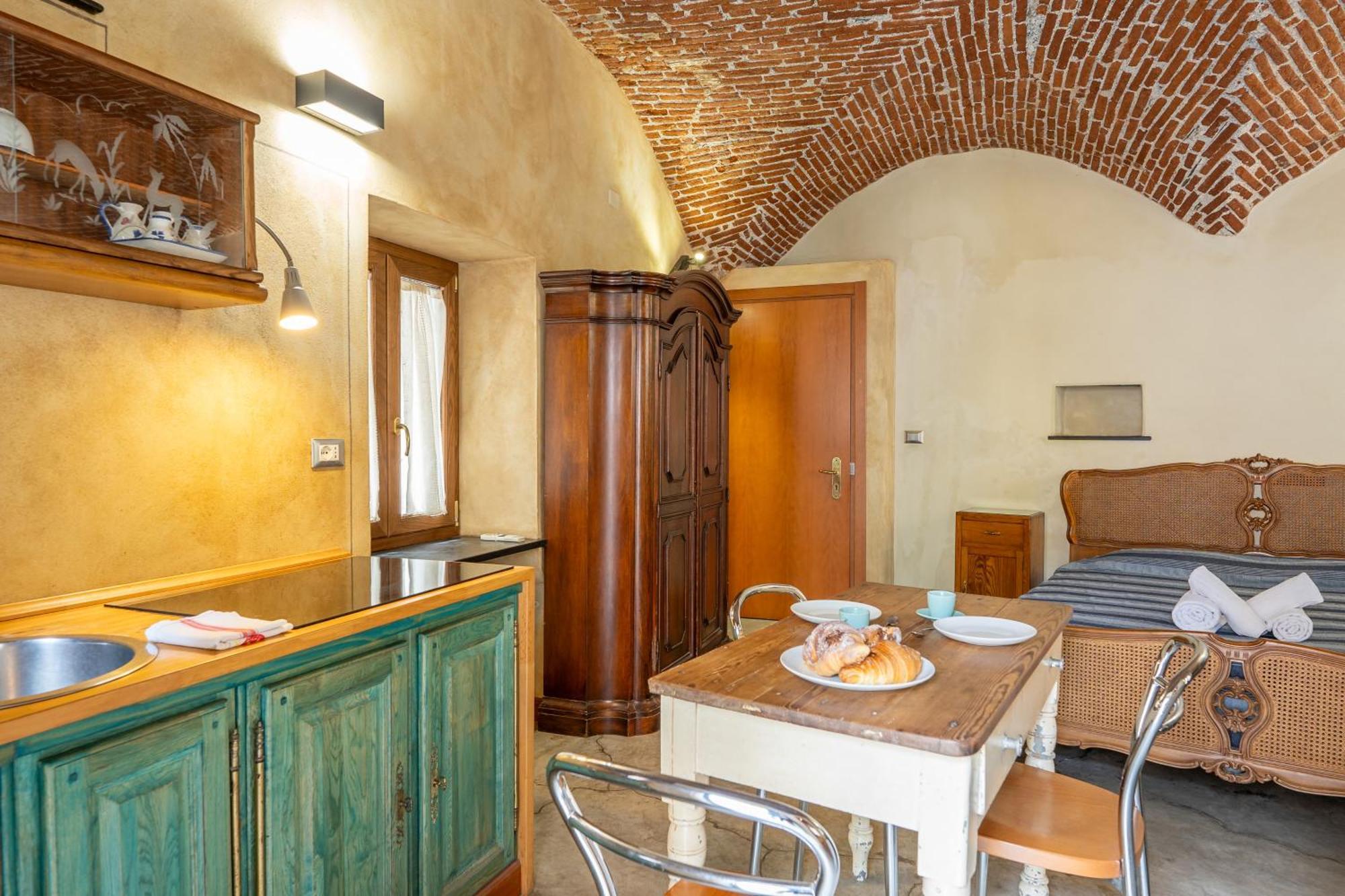 Apartment Lovingenoa Red Passion